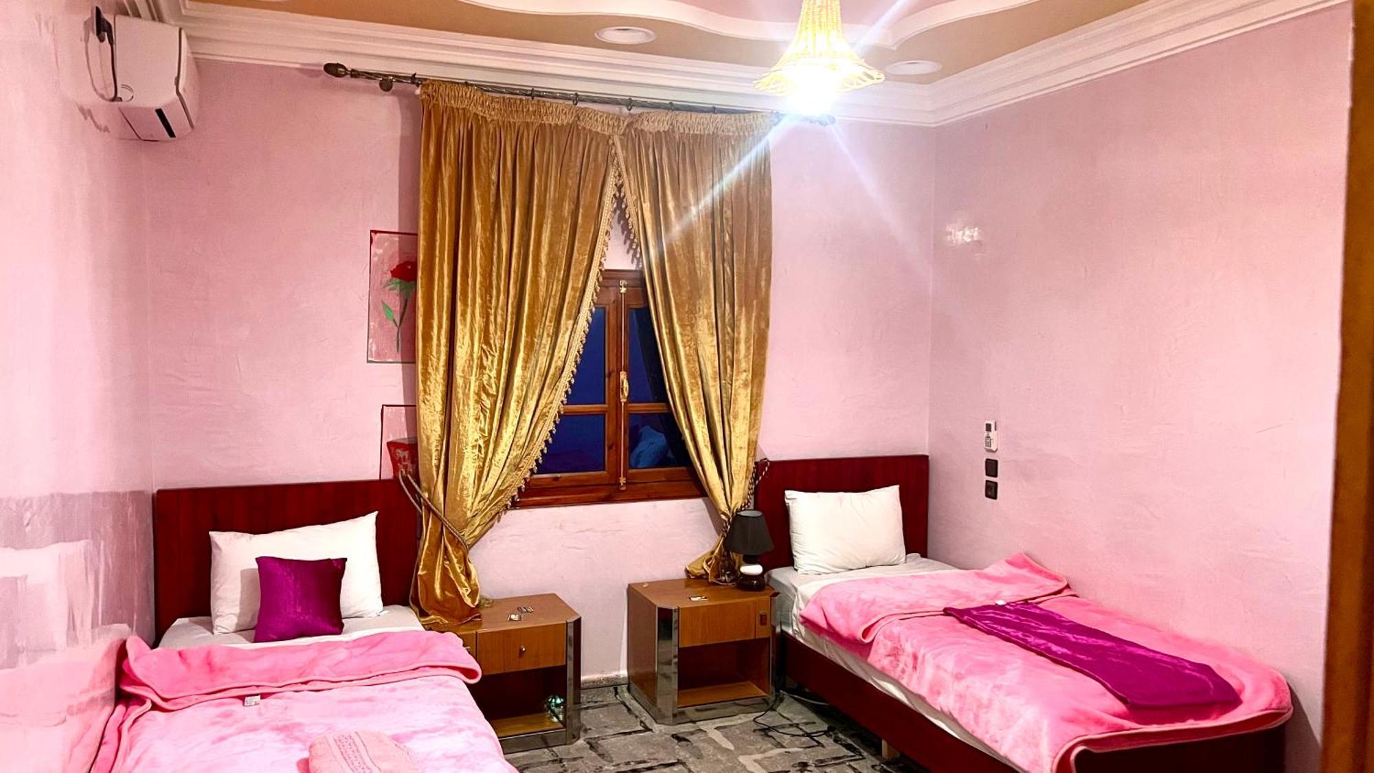 Dar Calme Chez El Bouhali Hotel Скура Екстериор снимка