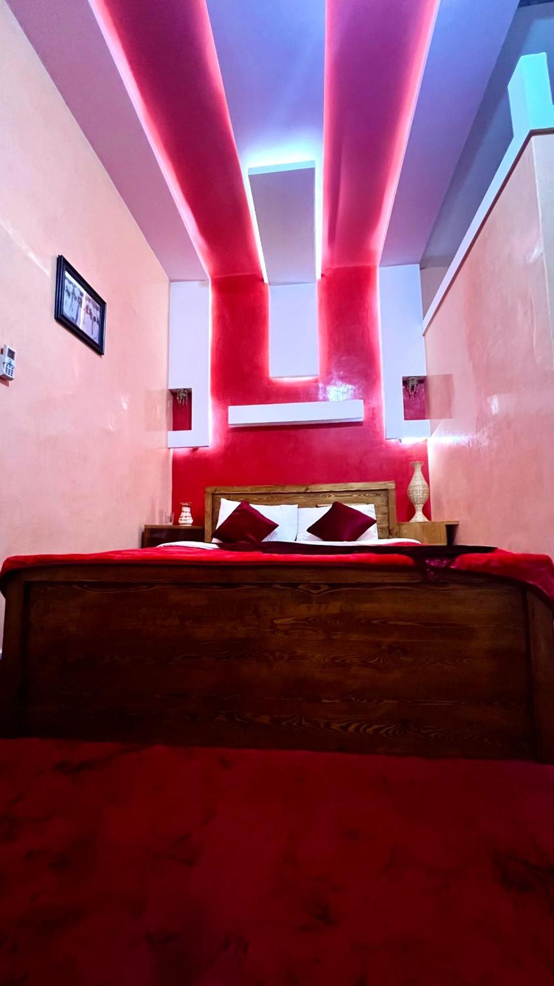 Dar Calme Chez El Bouhali Hotel Скура Екстериор снимка